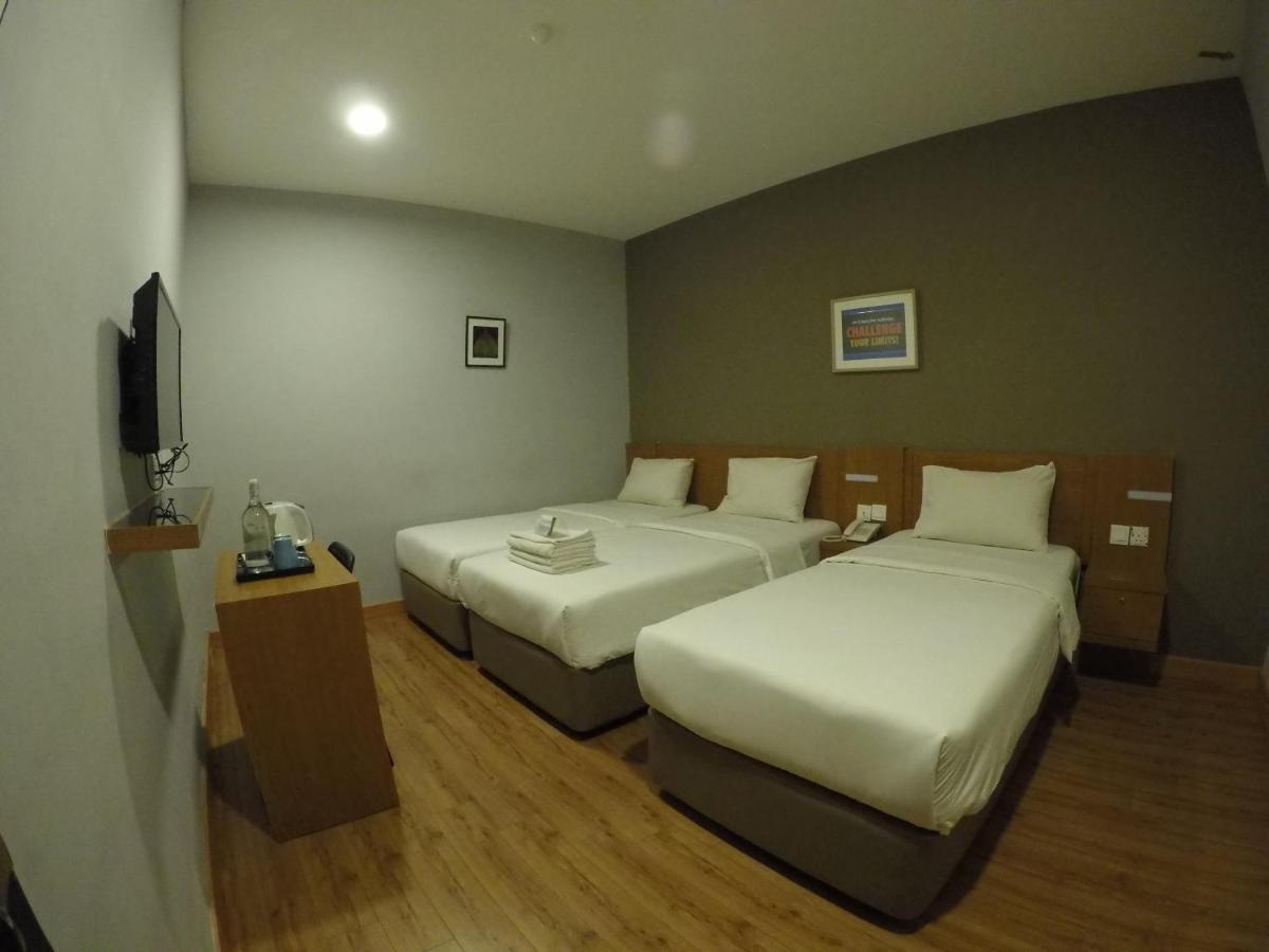 Hotel Zamburger Second Link Johor Bahru Exterior foto